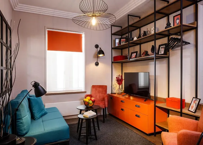 5 Vintage Guest House