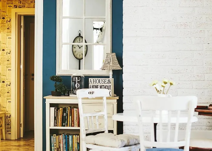 5 Vintage Guest House