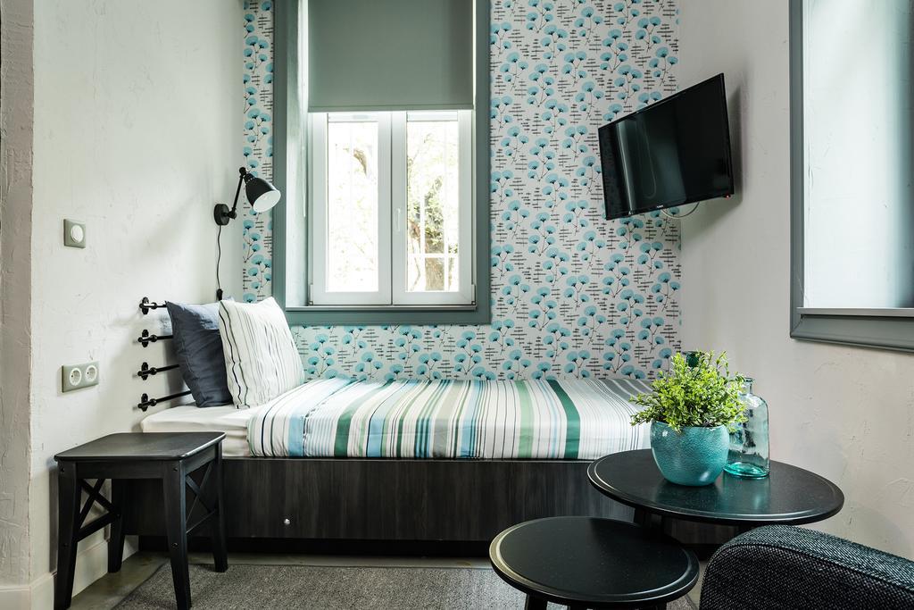 5 Vintage Hostel